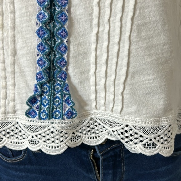 Anthropologie Sigrid White Blue Embroidered Top  Keyhole Tie Front Sz S - Picture 5 of 10